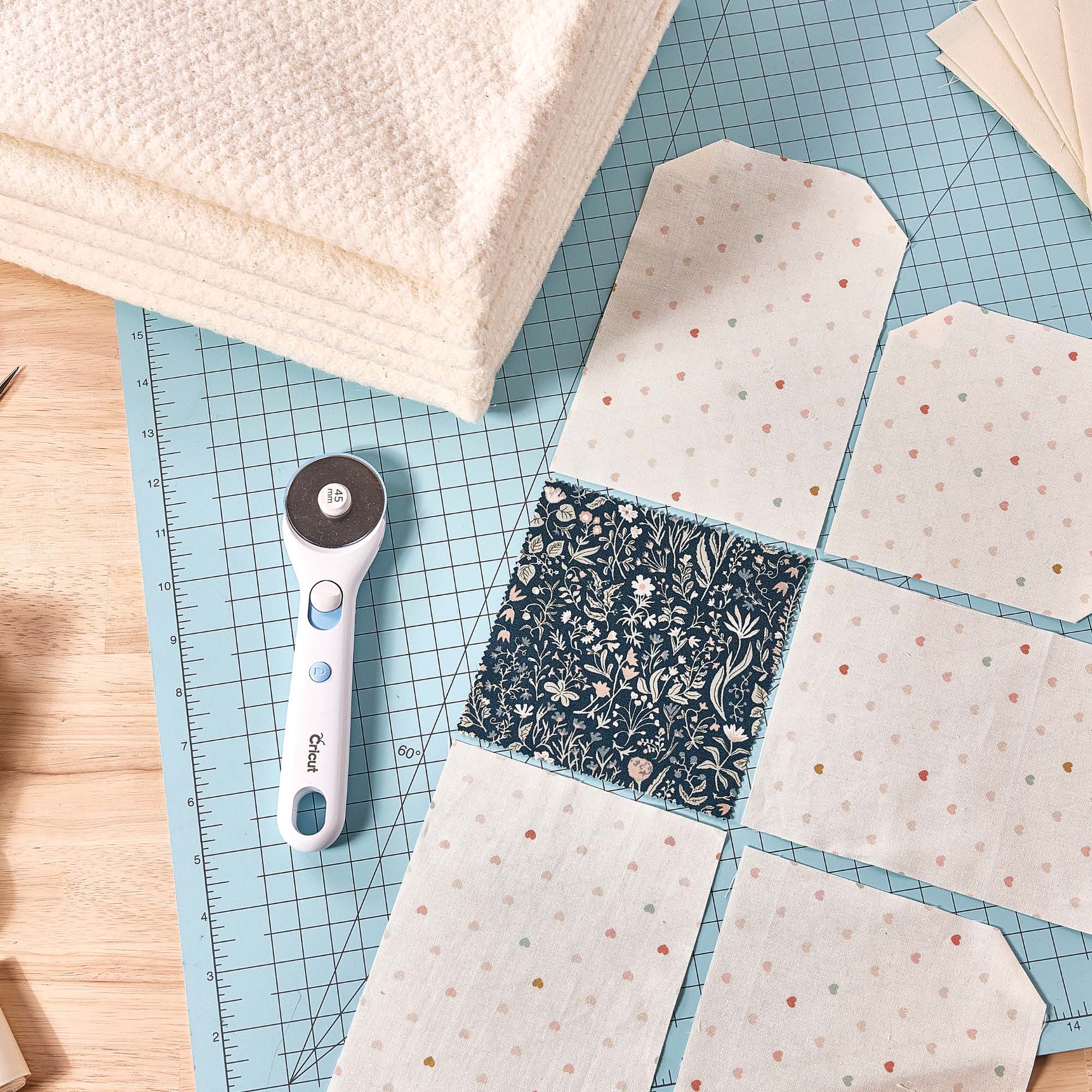 Warm & Natural 124"x 30 YD Bolt