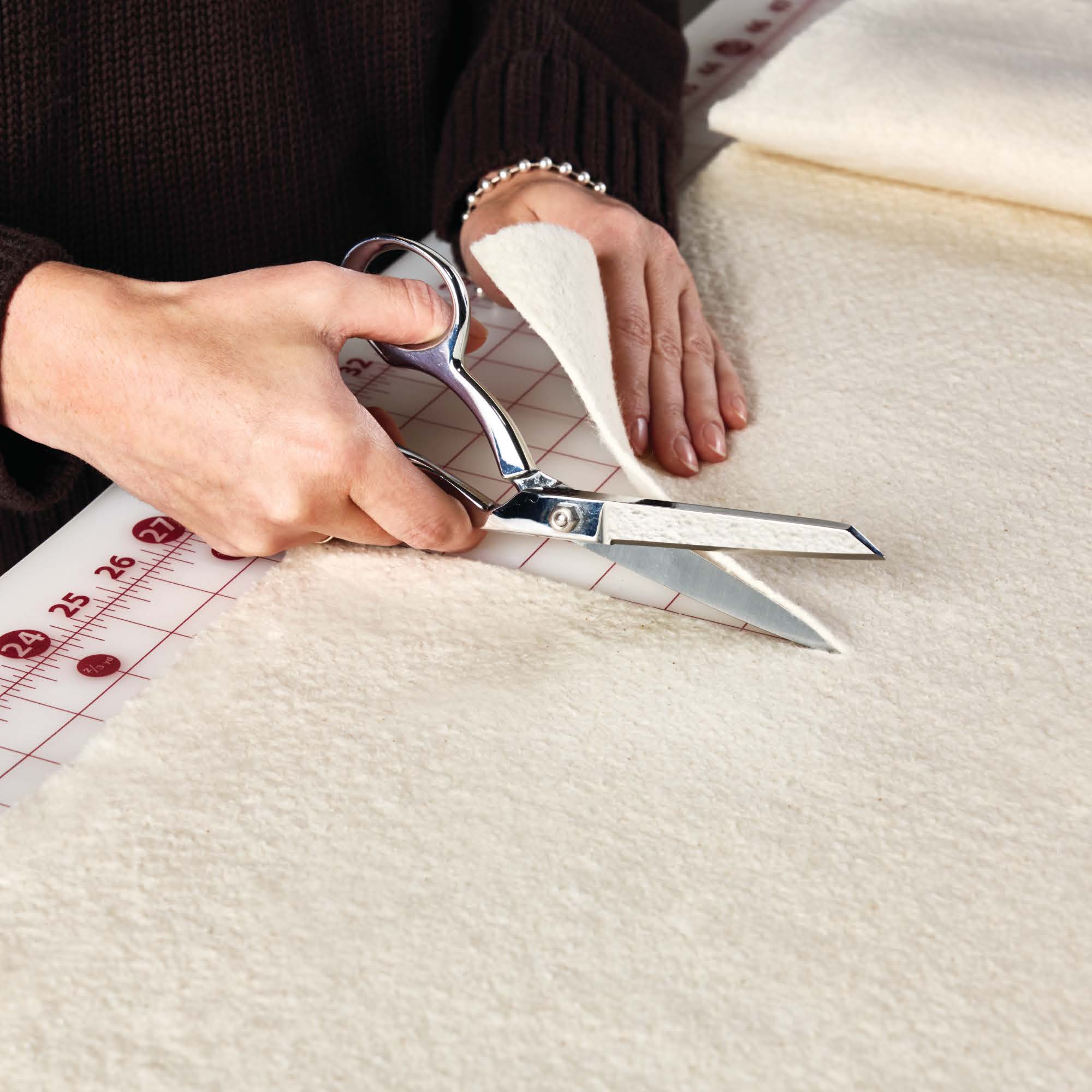 Warm & Natural 124"x 30 YD Bolt